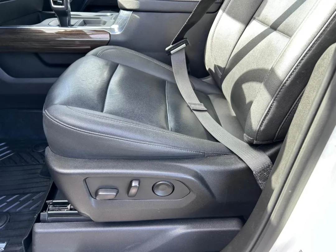 2022 Chevrolet Silverado 1500 - 3GCUDFED4NG614430 - Image #19
